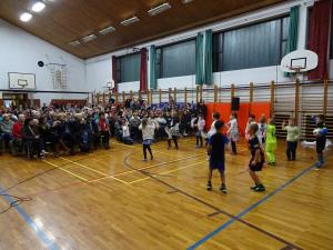 Na prazničnem bazarju druženje in dobrodelnost 1